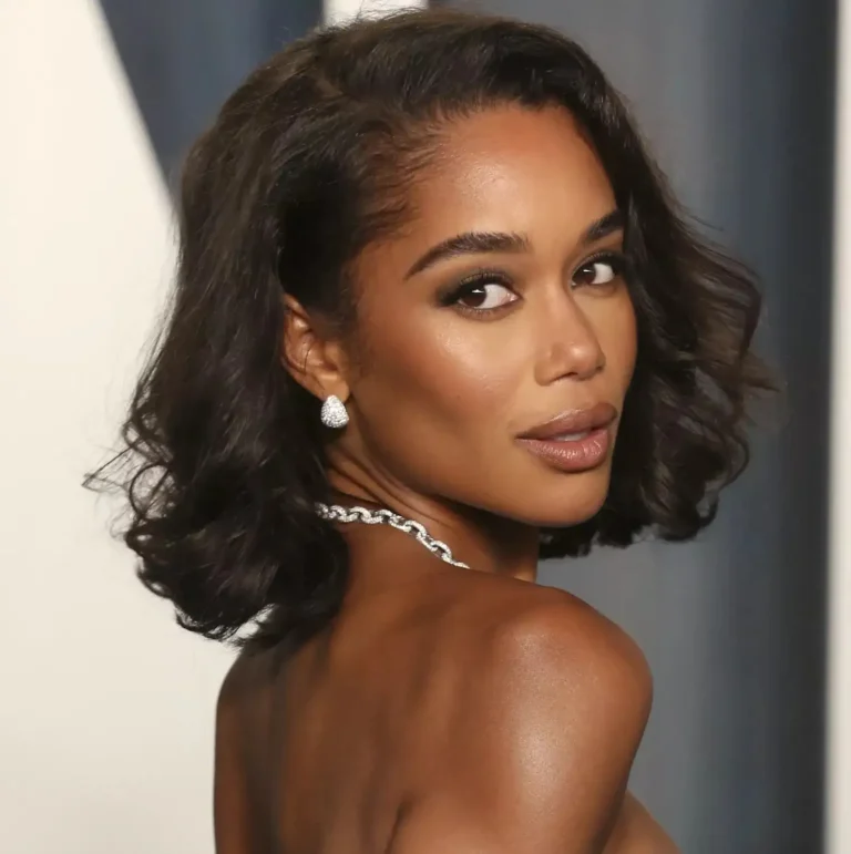 24 Flattering Lob Hairstyles for Fine Hair That Add Instant Volume